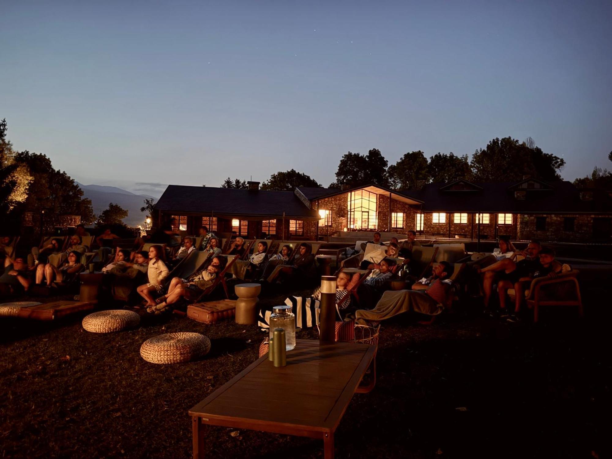 Basecamps Cerdanya Caixans Exterior foto
